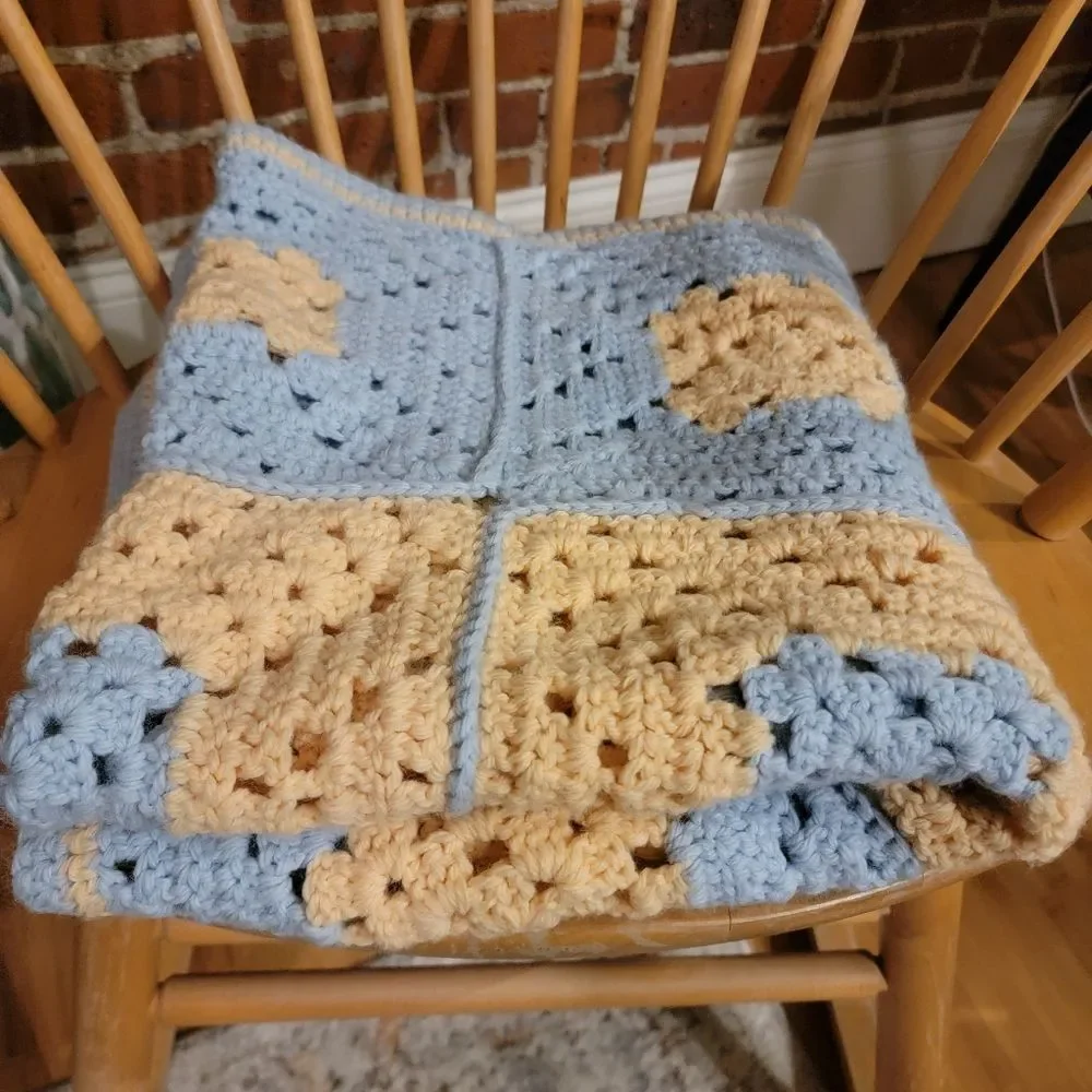 Vintage Granny Knitted Crochet Afghan Throw baby Blanket Handmade Pastel Color